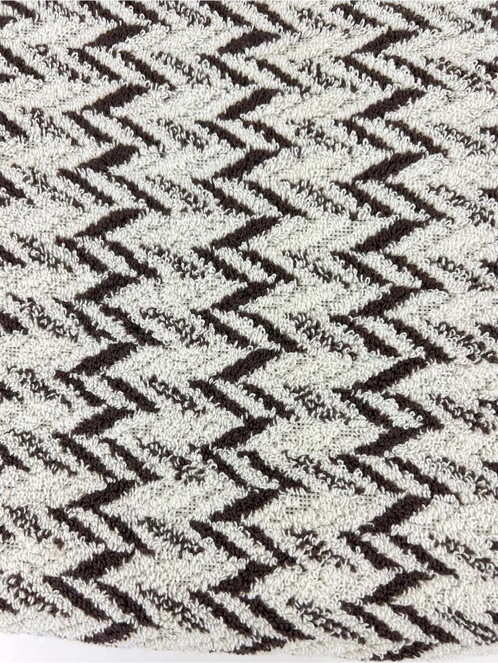 Rachel Zoe Bath Towel Set Brown Cream Zigzag Chevron Soft 100% Cotton 2 Pc NEW